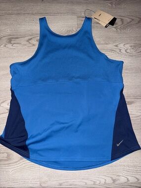 Nike Yoga Top